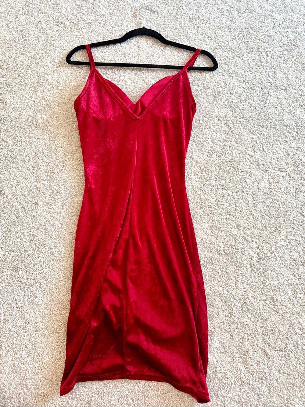 Red Velvet Spaghetti Strap Ruched Bodycon Mini Dress - Picture 7 of 7
